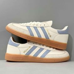 -Brand New -Women's Size Us 6.5 -The Perfect Combination Of Style And Comfort For Everyday Wear Or Athleisure. Adidas Blue Shoes, Blue Sambas, Blue Adidas Spezial, Cricket Shoes, Az Wedding, Samba Shoes, Adidas Shoes Women, Outfit Inspo Summer, Adidas Spezial