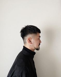 Asian Crop Hair Men, Asian Crop Top Fade, Japanese Fade Haircut, Mens Hairstyles Asian Short, Short Hair Men 2023, Korean Men Hairstyle 2023, Short Hair Korean Men, Asian Buzzcut Men