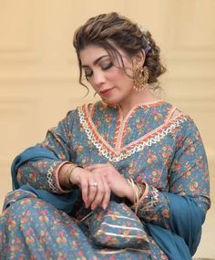 #fashion Lawn Dress Design Ideas 2024, Latest Neck Designs For Suits, Beautiful Neck Designs, Neck Design For Kurti, Design For Kurti, Pretty Dresses Casual, Stylish Kurtis Design, K Design