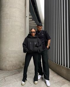 Streetwear Fashion Couple, Cinema Date Outfit, Couple Drip, Matching Couple Outfits Casual, Couples Streetwear, Streetwear Couple, Couple Outfits Matching, Matching Fits