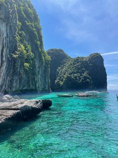 Thailand
Phi phi islands
Maya Bay
Blue water
Travel Travel Island Aesthetic, Phi Phi Island Thailand Aesthetic, Island Travel Aesthetic, Phi Phi Islands Thailand, Travel Aesthetic Island, Best Thailand Islands, Phi Phi Island Aesthetic, Thailand Trip Aesthetic, Thailand Vision Board