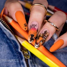 Lion Nails, Animation Nails, Mail Designs, Swirl Nail Art, Lion King Baby Shower, Disney Nail, Pointy Nails