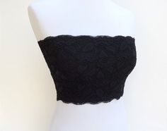 Black lace bandeau top, lined elastic lace strapless bra by MissLaceAccessories on Etsy Chica Punk, Black Bandeau Top, Lace Bandeau Top, Lace Tube Top, Green Lingerie, Black Lace Lingerie, Low Cut Dresses, Low Back Dresses, Top Strapless