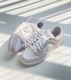 Nike Dunk Low Venice, Dunk Low Venice, Nike Shoes Dunk Low, Nike Skateboarding, Bday Gifts, Light Violet, Eid Outfit, Pretty Shoes Sneakers