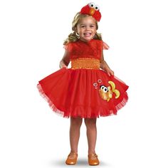 Show your toddler's love for Elmo with this cute costume! With a cute Elmo eyes headband and plush faux fur top, she'll transform into her favorite Sesame Street Monster! It even has Elmo's goldfish, Dorothy, on the skirt! Your toddler is sure to love this costume! Size: child (4-6x). Gender: female. Age Group: adult. Grim Reaper Costume Kids, Elmo Halloween, Cupcake Halloween Costumes, Elmo Costume, Toddler Halloween Outfits, Original Halloween Costumes, Best Kids Costumes, Halloween Birthday Parties, Girls Halloween Dress