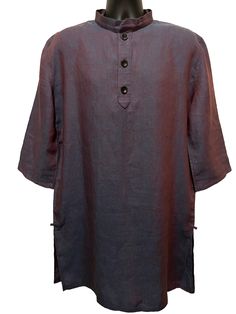 Handcrafted (Please allow 10-15 days for processing as each Linen garment is made to order.) Made with 100% Fine Linen Fabric Fringes (Optional) Equipped with loops to attach TzitTzit. Note to Buyer: Actual product colors may slightly vary from the quality of the photo. Long Linen Shirt, Mens Tunic, Linen Men, Linen Tee, Linen Shirt Men, Linen Tunic, Fine Linen, Mens Button Up, Basic Shirts