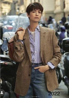 January 2nd, Gamine Style, French Models, Classic Wardrobe Staples, Daily Fashion, Look Fashion, Fashion Magazine, Editorial Fashion, Chic Style