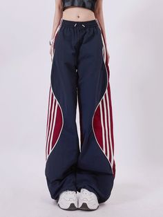 ❤︎American retro side design wide pants❤︎ Unique Pants Design, Cool Pants Design, Womens Streetwear Outfits, Japanese Fashion Casual, Colorful Pants, Windbreaker Pants, Belt Pants, Quick Dry Pants, Retro Pants