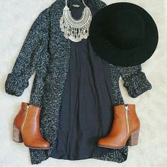 Mode Shoes, Grey Dress, Dress Hats, Mode Vintage, Looks Style, Mode Inspiration, Fall Winter Outfits, Outfits Casuales, A Dress