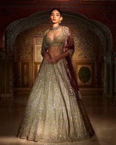 Sage Green Lehenga Set Sage Green Lehenga Bride, Sage Green Bridal Lehenga, Champagne Lehenga, Sage Green Lehenga, Maroon Dupatta, Seema Gujral, Latest Bridal Lehenga, Mehendi Outfits, Zardozi Embroidery