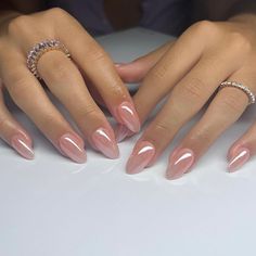 Unghie Sfumate, Pink Chrome Nails, Pearl Nails, Round Nails, Neutral Nails, Luxury Nails, Classy Nails, Short Acrylic Nails