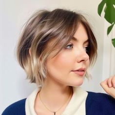 Ear Length Choppy Bob with Side Parting scaled Choppy Bob With Face Framing Layers, Modern Choppy Bob, Short Bob Textured, Chin Length Bob Thick Hair, Choppy Short Bob, Ear Length Hairstyles, Ear Length Bob, Bobs For Fine Hair, Shag Bob