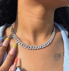 Dope Jewelry Accessories, Cuban Necklace, Cuban Link Necklace, Thick Chain Necklace, Expensive Jewelry Luxury, Link Design, Neck Jewellery, Expensive Jewelry