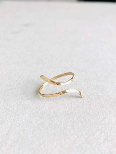 Wave Ring ~ 14kt Gold Filled Wire Wave Ring Tutorial, Packaging Handmade, S Ring, Gold Necklace Simple, Hammered Ring, Wave Ring, Gold Bangles Design, Geometric Ring, Gold Filled Ring