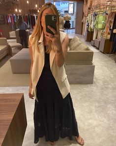 Outfits Chalecos, Sleeveless Blazer Outfit, Vest Outfit Women, Style Collab, Extra Petite, Sleeveless Blazer, Start Again, Vest Outfits