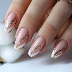 Manicure Nail Designs, Fancy Nails Designs, Gold Nail, Her Nails, Pretty Nail Art Designs, Nail Art Designs Videos, Bride Nails, Nail Designs Glitter, Elegant Nails