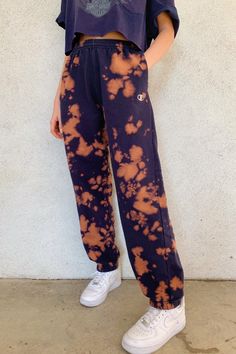 Vintage Tie Dye, Cute Sweatpants, Tie Dye Sweatpants, Sweatpants Outfit, Outfit Jeans, Vintage Tie, Cute Comfy Outfits, Clothing Inspiration