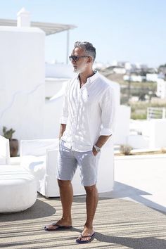 Mens Vacation Outfits Beach, Mens Vacation Outfits, Clothes For Men Over 50, Vacation Outfits Men, Mens Fashion Wedding, Mens Summer Outfits, Outfits Hombre, Summer Elegant, Men Fashion Casual Outfits