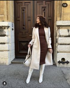 Winter Church Outfits For Women Classy, Winter Church Outfits For Women, Plus Size Chic Outfits, Elegant Plus Size Outfits, Classy Plus Size Outfits, Casual Elegant Outfits, Church Outfit Winter, Winter Birthday Outfit, Stylish Outfits Casual