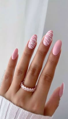 Unghie Sfumate, Baby Pink Nails, Zebra Nails, Light Pink Nails, Animal Nails, Trendy Nail Art, Pink Acrylic Nails, Chic Nails, Chrome Nails