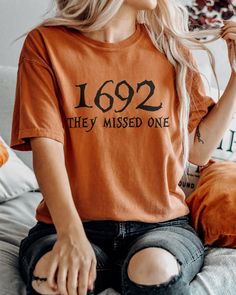 Vintage Salem Witch Shirt, Massachusetts Witch Trials Tee Shirt, Salem 1692 They Missed One Sweatshirt, Halloween Shirt Salem Massachusetts Halloween, Fall Shirts Vinyl, Massachusetts Halloween, October Shirts, October Outfits, Halloween Shirt Design, Witch Sweatshirt, Fall Shirts Women, Witch Trials