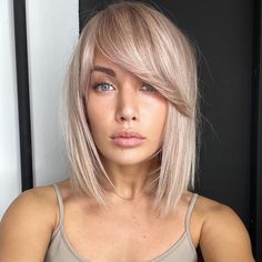 Lob With Long Bangs, Straight Lob Haircut, Platinový Blond, Straight Lob, Choppy Lob, Straight Lobs, Pin Straight Hair, Lob Haircuts, Lob Haircut