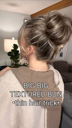 Volume Bun, Easy Messy Hairstyles, Messy Bun For Short Hair, Ponytail Hairstyles Easy, Hair Bun Tutorial, Beauty Tips For Hair