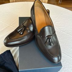 Beautiful Discontinued Brown Leather Loafer From Suit Supply, Exceptional Quality Made In Italy Size 9 Completely Completely Brand New Never Worn Elegant Formal Moccasins With Tassels, Formal Leather Dress Shoes With Tassels, Leather Dress Shoes With Tassels For Business, Designer Business Tassel Loafers With Brogue Detailing, Designer Slip-on Tassel Loafers For Business, Formal Leather Loafers With Tassels, Luxury Business Loafers With Tassels, Designer Business Tassel Loafers Slip-on, Designer Business Tassel Slip-on Loafers