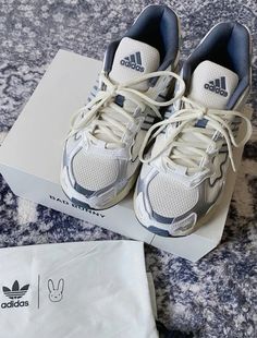 Pretty Adidas Shoes, Sepatu Platform, Tas Fashion, Shoe Wishlist, Nike Force, Cute Sneakers, Hype Shoes