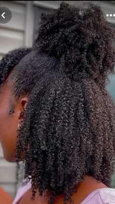 Cabello Afro Natural, Natural Hair Beauty, Natural Curls Hairstyles, Natural Hair Styles Easy, Natural Hair Updo, Natural Hair Inspiration, American Woman