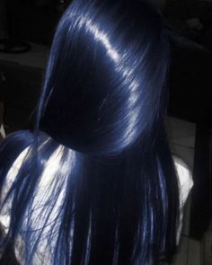 Pelo Color Vino, Midnight Blue Hair, Indigo Hair, Blue Hair Aesthetic, Royal Blue Hair, Navy Hair, Blue Black Hair, Dyed Hair Blue, Dark Blue Hair