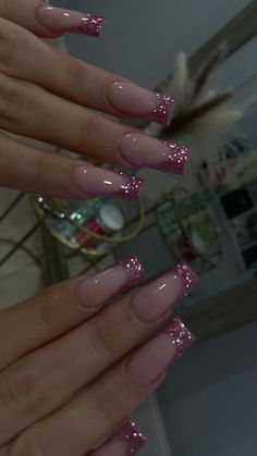 Y2k Nails Glitter, Pink Graduation Nails, Change Appearance, Grad Nails, Nail Vinyls, Nagel Tips