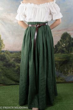 Dark Green Linen Renaissance Skirt Diy Hobbit Costume, Hobbit Birthday, Fairy Cottage Core, Ideas Disfraz, Green Witch Aesthetic, Hobbit Costume, Dark Green Skirt, Ren Faire Outfits, Linen Midi Skirt