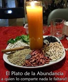 EL PLATO DE LA ABUNDANCIA Oshun Goddess, Feng Shui Good Luck, New Years Eve Traditions, Zodiac Mind, Oil Recipes, New Years Eve