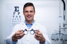 What Is The Importance Of Taking Eyes Test? #EyesTestCamberwell Eyesight Problems, Eye Specialist, Eye Diseases, Eye Test, Vision Problems, Healthy Eyes, Eye Surgery