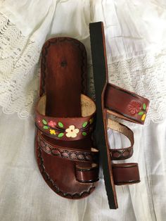 "Beautiful Mexican Style Leather Sandals. SHIRT EMBROIDERED AND BLOUSE NOT INCLUDED SOLD SEPARATELY Hand made Hand painted Comfortable Durable SHOES MIGHT HAVE SOME SKIN MARKS ( this is natural authentic leather ) Material: Leather Only whole sizes available Size 5US = 8.75\" /22.5 cm length. Size 6US = 9. 25\"/ 23.5 cm length. Size 7US = 9.75\" / 24.5 cm length. Size 8US = 10.25\" / 25.5 cm length. Size 9US = 10.5\" / 26.5 cm length. Size 10US = 11.75 \"/ 27.5 cm length. I recommend to go a siz Hand Painted Leather Open Toe Sandals, Hand Painted Open Toe Leather Sandals, Hand Painted Open Toe Sandals For Beach, Hand Painted Multicolor Open Toe Sandals, Multicolor Hand Painted Open Toe Sandals, Casual Hand Painted Leather Sandals, Sandals Vintage, Skin Marks, Boho Sandals