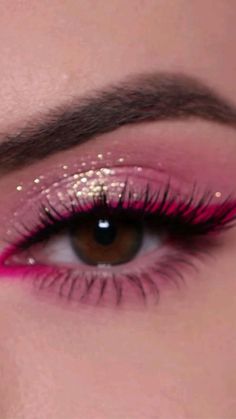 Makeup Ideas Pink And Gold, Easy Pink Glitter Eyeshadow, Cute Barbie Inspired Hairstyles, Disco Pink Makeup, Pink Eye Makeup For Blue Eyes, Pink Eyeshadow Medium Skin, Barbie Movie Makeup Ideas, Rhinestone Eye Makeup Hooded Eyes, Pink Makeup Looks Barbie