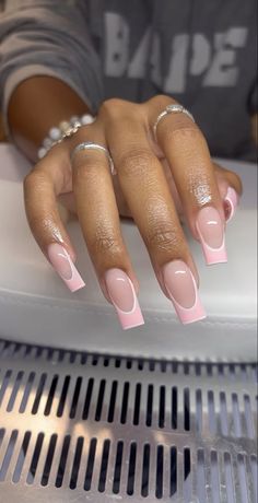 Medium Length French Tip Nails With Design, Pink Gel Nails Short Design, Acrylic Nails Simple Pink, Pink Acyrilics Nails, Full Chrome Nails, Short Basic Acrylic Nails, Short Nails Ideas Acrylic, Simple But Cute Nails Acrylic, Pink And White French Tip Nails