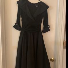 Brand New Never Worn Beautiful Elegant Black Dress Classic Black Dress For Night Out, Classic Black Midi Dress For Party, Classic Black Dress For Dinner, Classic Black Dress For Date Night, Classic Black Dinner Dress, Black Lined Dresses For Fall, Fall Lined Black Dresses, Fall Black Lined Dresses, Classic Black Midi Dress For Cocktail