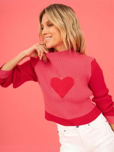 Red Love Sweater, Turtleneck Pullover, Cropped Pullover, Valentine Love, Legging Sport, Heart Sweater, Sweater Material, Pullover Sweater Women, Knit Crop