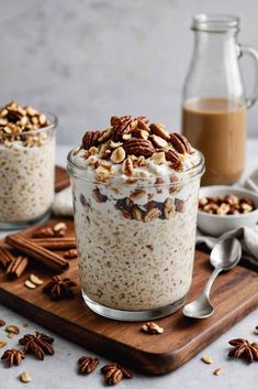 Wake up to a delicious, easy breakfast with these 21 overnight oats recipes! Perfect for busy mornings, each flavor is packed with nutrients and flavors like apple cinnamon, maple pecan, and peanut butter cheesecake. Meal-prep these oats and start every day with a tasty, nutritious breakfast that's ready when you are. Try these overnight oats recipes for a quick, healthy, and satisfying start, overnight oats recipes, easy breakfast ideas, healthy meal prep, breakfast on the go, morning fuel. Fall Overnight Oats, Pecan Overnight Oats, Matcha Overnight Oats, Apple Overnight Oats, Overnight Oats Recipe Easy, Oatmeal Granola, Best Overnight Oats Recipe, Overnight Oats Recipes, Ice Cream For Breakfast