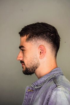 Fade Haircut For Short Hair Men, Short Hairstyles For Men With Thinning Hair, Short Hair Men Wavy, Short Hair For Men Fade, Short Hair Undercut Men, Hearcuts For Men, Short Faded Beard Styles, Mens Faux Hawk Fade Short, Short Hair Cuts Men Fade