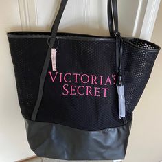 Never Used . Retails For $78 Victoria's Secret Pink Bag For Shopping, Victoria's Secret Pink Shopping Bag, Victoria's Secret Pink Tote Bag, Victoria's Secret Black Pouch Bag, Victoria's Secret Large Capacity Shopping Bag, Victoria's Secret Black Travel Shoulder Bag, Victoria's Secret Travel Pouch Bag, Victoria's Secret Pink Pouch Bag, Trendy Large Capacity Victoria's Secret Bag