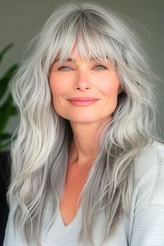 Save this pin for the best shag hairstyles for women over 50. Flowing waves give off a carefree feel, especially when they fall past the shoulders in shaggy layers. The long length combined with piecey layers adds just the right amount of volume to this shaggy cut. Shaggy Cut, Medium Shag Hairstyles, Shaggy Layers, Shaggy Bob Hairstyles, Shaggy Short Hair, Stylish Short Hair, Short Shag Hairstyles