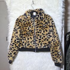 Nwt Plush, Super Soft Faux Fur, Tan&Baby Brown W/ Black Spots, Cheetah Bomber Style, Lightweight Cropped Jacket. Pockets At Waist, Oversized Peter Pan Collar. Silver Zipper/Hardware Elasticized Cotton Blend Wrist Bands&Waist Trim. Women's Small (Tag Says 3-5,Measures 20"In.Vertical X 9"In.Inseam X 19"In.Horizontal X 24"In.Long Sleeve X 17"In.Inseam. Polishes Satin Lining. Meant To Sit Directly At Waist,So Not Extreme Cropped,Just Not A Long Jacket. 100% Medium Thick Plush Polyester Cheetah Jacket, Long Jacket, Crop Jacket, Black Tan, Fur Jacket, Black And Tan, Classy Outfits, Faux Fur, Bomber Jacket