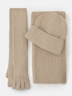 Beanie Scarf, Loose Fit Shirts, Long Gloves, Fashion Capsule, Online Fashion Store, Black Leather Belt, Knitted Gloves, Online Fashion Stores