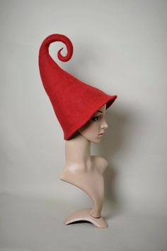 Red Elf Hat. Christmas Elf Costume Hat Whimsical, festive elf hat, hand-felted of sof merino wool.  Celebrate the season of joy and merriment with this cute felt elf hat! Soft, felted merino wool provides comfort and warmth, making it the perfect companion for chilly winter days. Playful curled top will help you spread holiday cheer with everyone around you! Whether you're dressing up for a festive gathering, playing Santa's little helper, or simply adding a touch of magic to your winter wardrob Elf Hat Diy, Felt Elf Hat, Womens Elf Costume, Felt Elf, Christmas Elf Hat, Elf Kostüm, Christmas Elf Costume, Christmas Tree Hat, Elf Cosplay