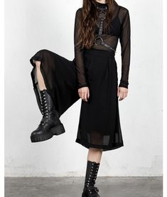 Cozy Gothic Outfits, Dark Fairy Fashion, Summer Black Outfits, Summer Alternative Outfits, Goth Summer Outfits, Alt Fashion, Street Style Chic, Mode Inspo