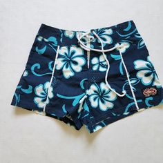 Nwot East Coast Surf Wear Floral Shorts Women's Size S Hibiscus Prints In Beautiful Cobalt Blue Measurements: Waist 13.5" Length 14" Inseam 2.5" From Smoke And Pet Free Home! Blue Surfing Shorts, Blue Shorts For Surfing, Blue Fitted Surfing Shorts, Fitted Blue Surfing Shorts, Blue Short Bottoms For Surfing, Blue Short Surfing Bottoms, Short Blue Bottoms For Surfing, Cotton Surfing Shorts, Blue Beachwear Bottoms In Short Length