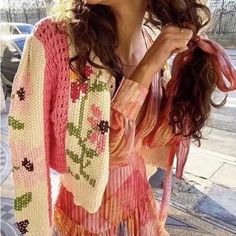 Beautiful Floral Cardigan Comfortable And Chic Loose Style For The Style Look First 3 Images Are Actual Item Boho Knitted Cardigan, Boho Winter, Pink Cardigan Sweater, Cotton Pajamas Women, Knit Sweater Coat, Cardigan For Women, Winter Boho, Floral Cardigan, Winter Cardigan